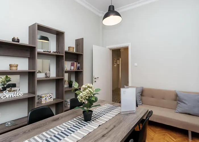 C.4 Red Rose #colony_central_apartment *